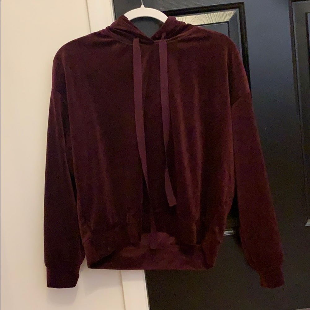 Size S. Velvet cropped hoodie